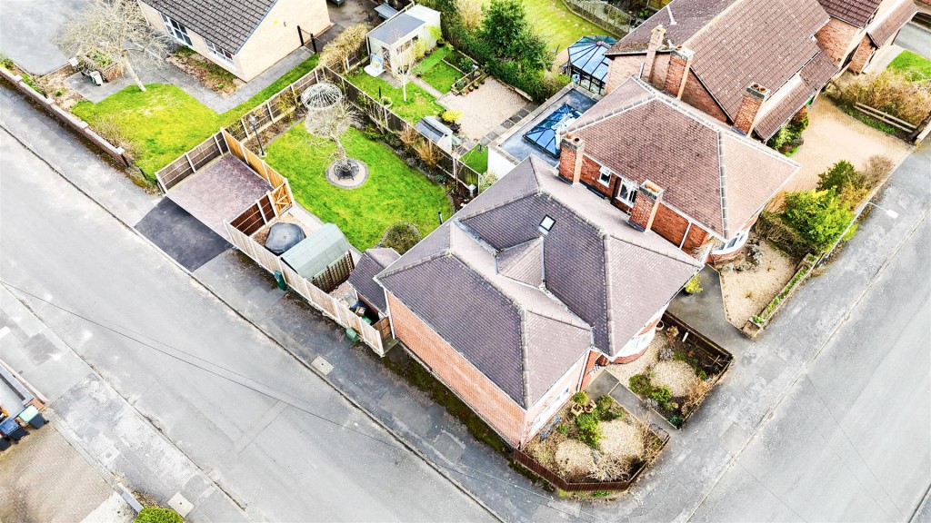 Kingrove Avenue, Beeston, Nottinghamshire, NG9 4DQ