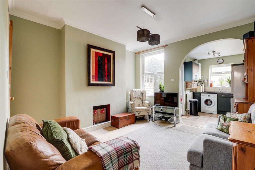 Highfield Grove, West Bridgford, Nottinghamshire, NG2 6DW