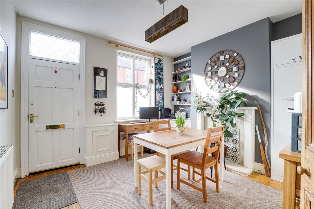 Highfield Grove, West Bridgford, Nottinghamshire, NG2 6DW