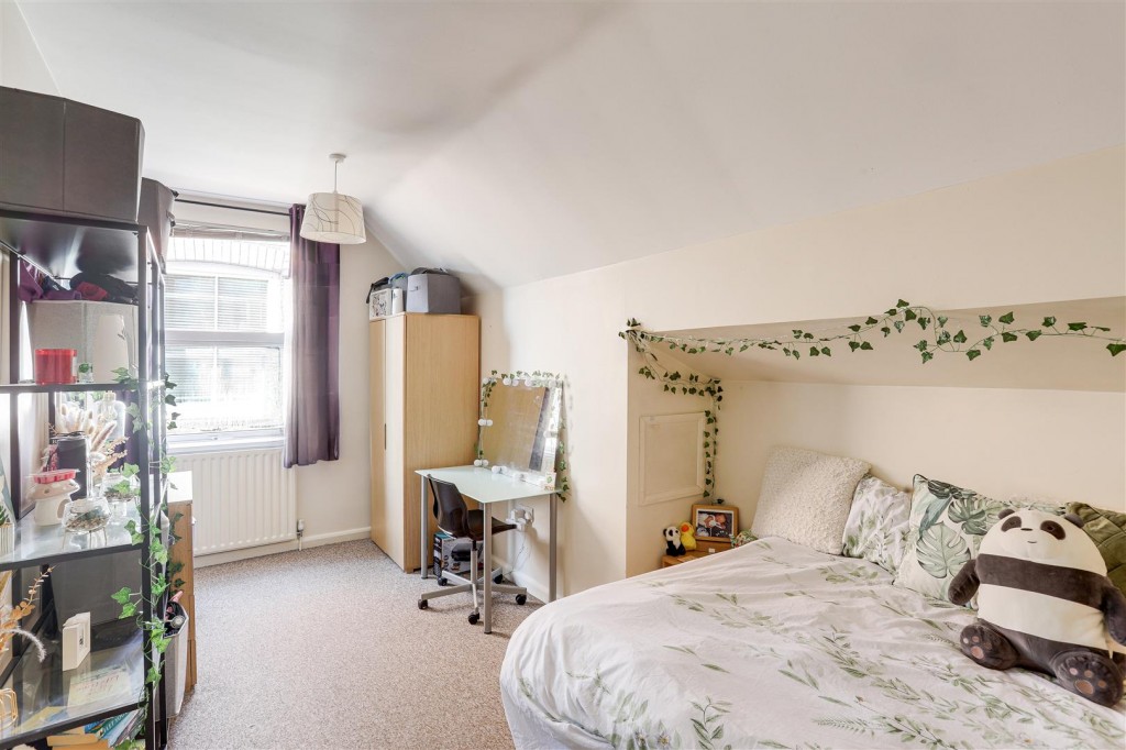 Balmoral Avenue, West Bridgford, Nottinghamshire, NG2 7QU