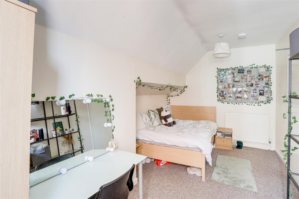 Balmoral Avenue, West Bridgford, Nottinghamshire, NG2 7QU