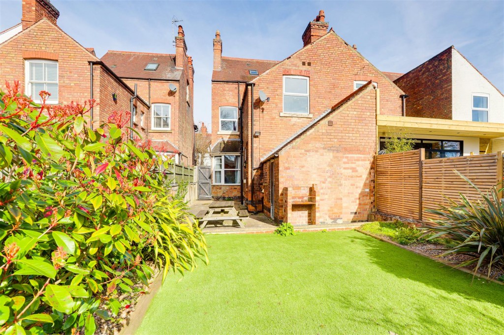 Balmoral Avenue, West Bridgford, Nottinghamshire, NG2 7QU