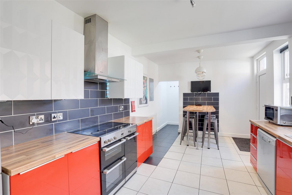 Balmoral Avenue, West Bridgford, Nottinghamshire, NG2 7QU