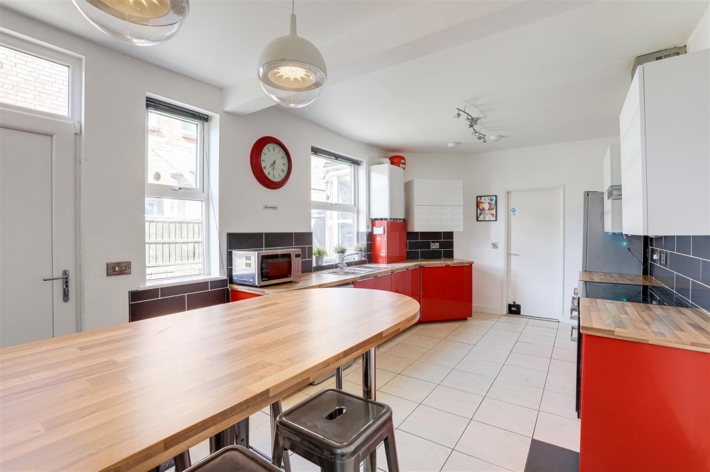 Balmoral Avenue, West Bridgford, Nottinghamshire, NG2 7QU
