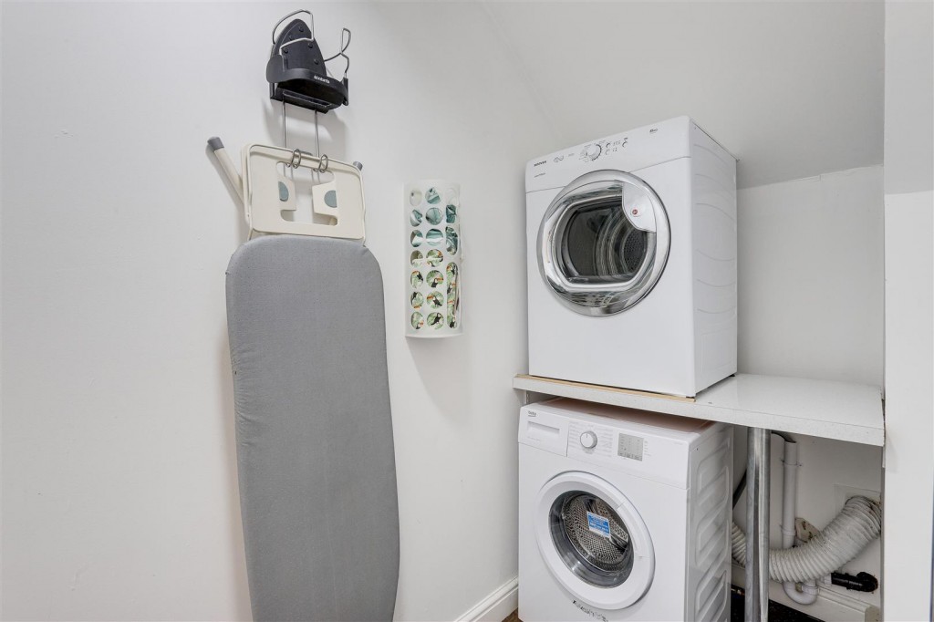 Balmoral Avenue, West Bridgford, Nottinghamshire, NG2 7QU