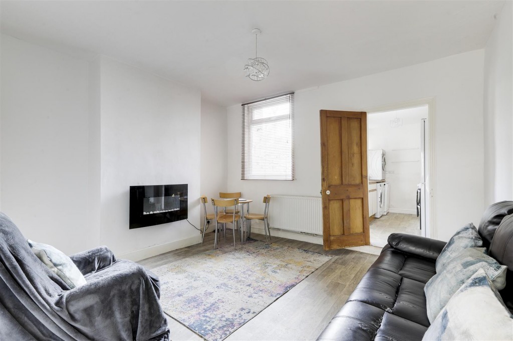 Edwin Street, Daybrook, Nottinghamshire, NG5 6AZ