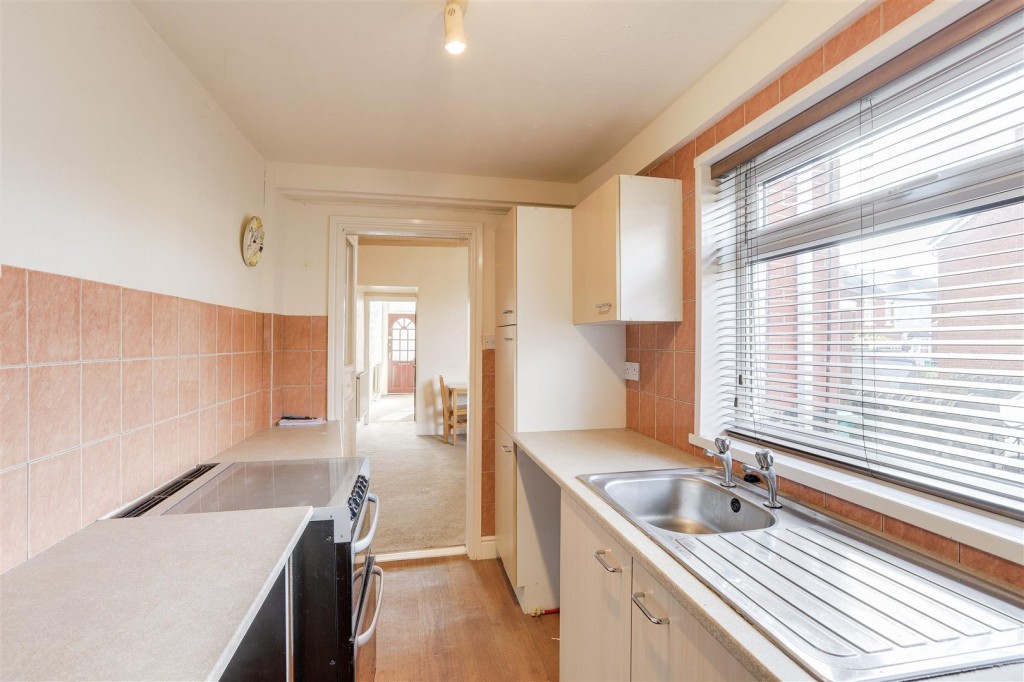 Broomhill Road, Bulwell, Nottinghamshire,NG6 9GX