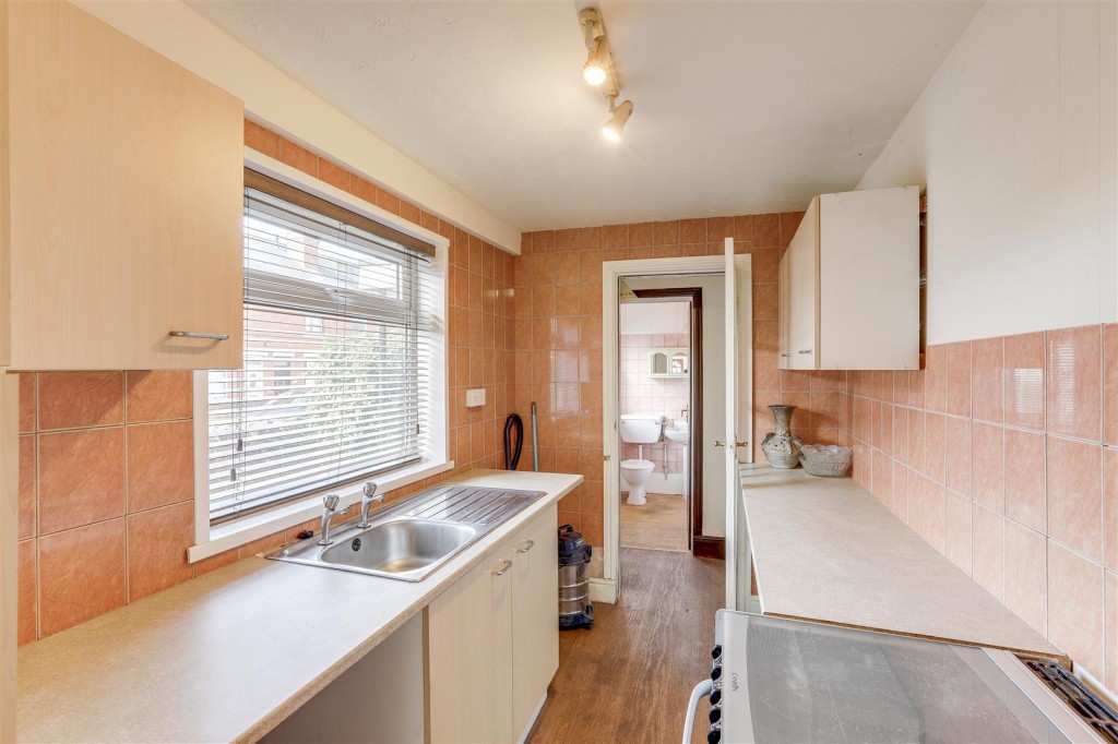 Broomhill Road, Bulwell, Nottinghamshire,NG6 9GX