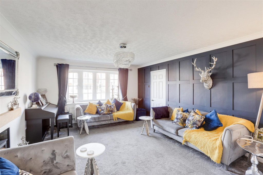 Wychwood Drive, Trowell, Nottinghamshire, NG9 3RB