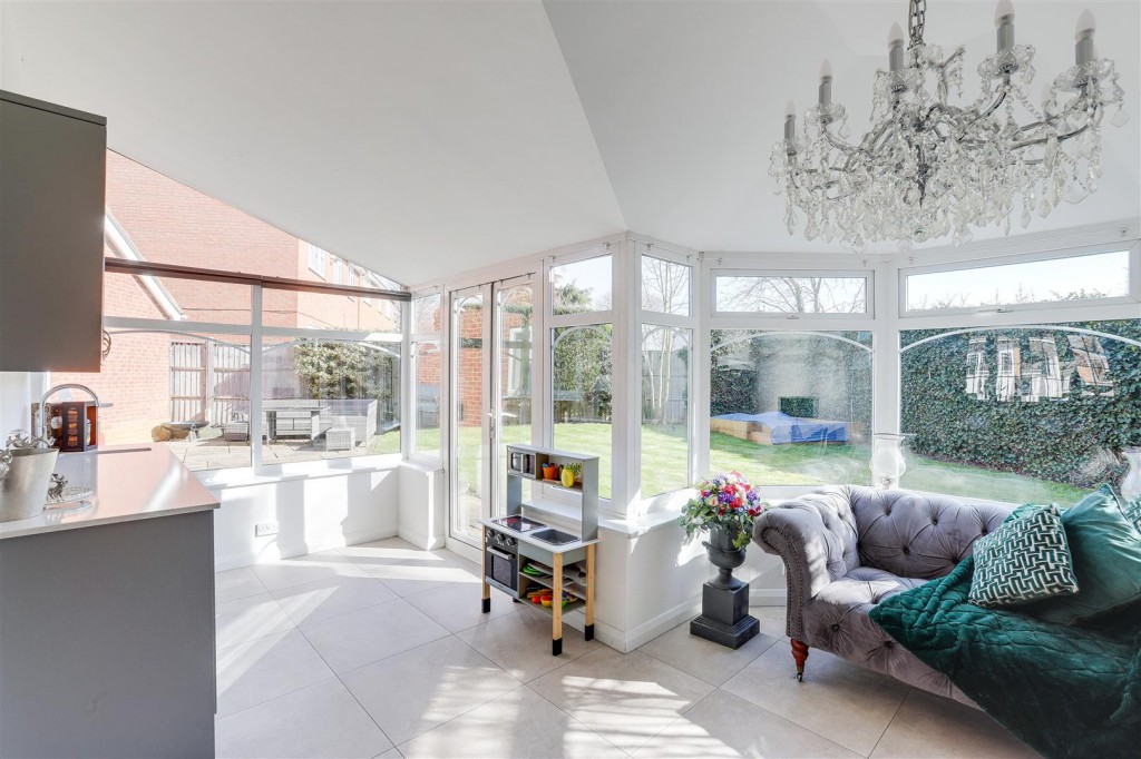Wychwood Drive, Trowell, Nottinghamshire, NG9 3RB