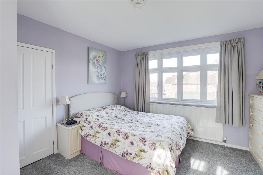 Russell Drive, Wollaton, Nottinghamshire, NG8 2BE