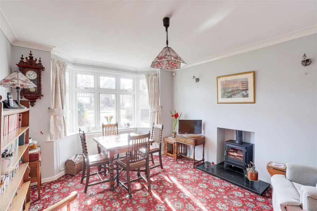Russell Drive, Wollaton, Nottinghamshire, NG8 2BE