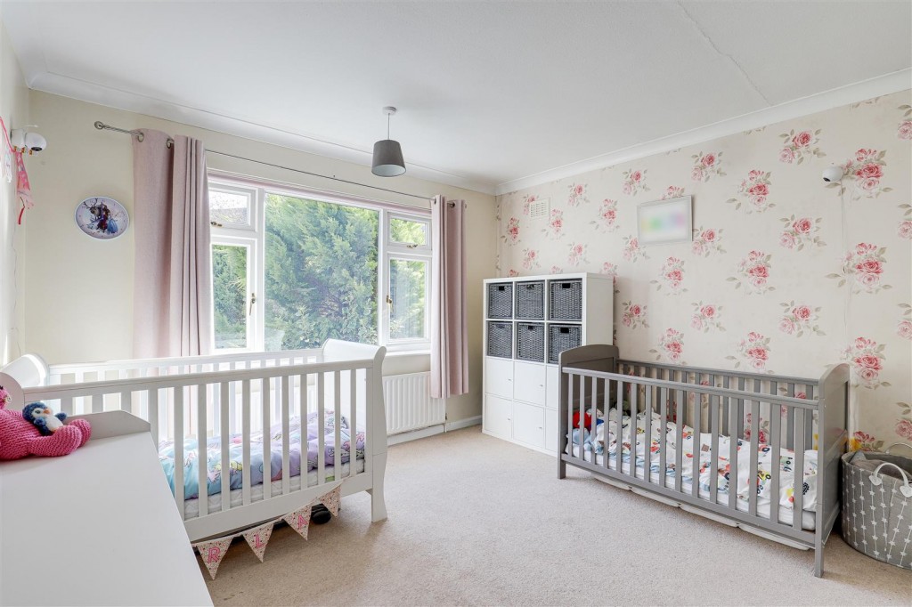 Grouville Drive, Woodthorpe, Nottinghamshire, NG5 4NN