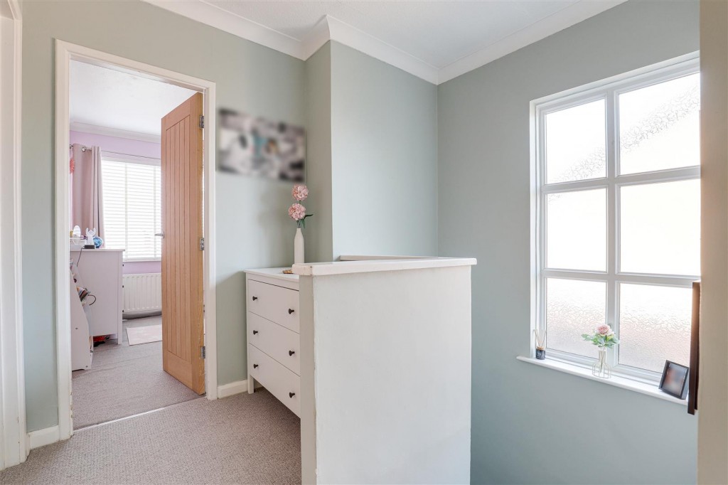 Grouville Drive, Woodthorpe, Nottinghamshire, NG5 4NN