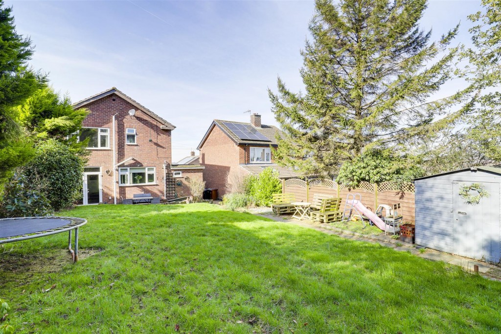 Grouville Drive, Woodthorpe, Nottinghamshire, NG5 4NN