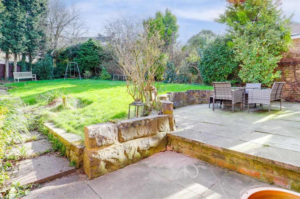 Grouville Drive, Woodthorpe, Nottinghamshire, NG5 4NN