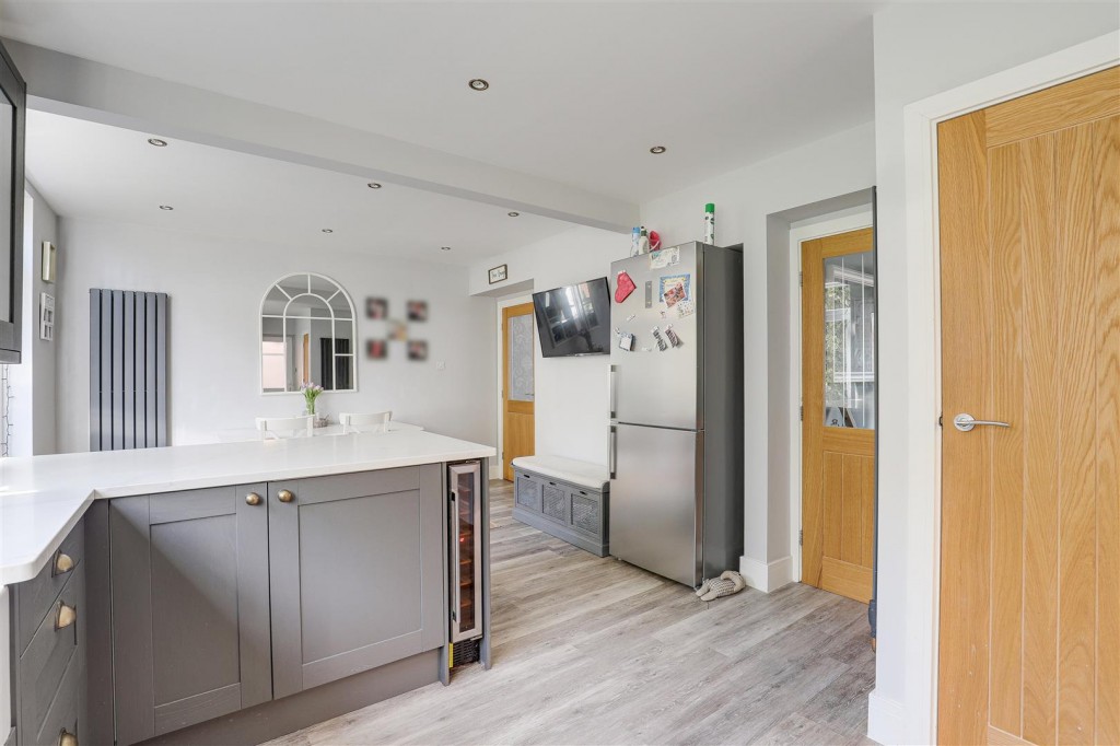 Grouville Drive, Woodthorpe, Nottinghamshire, NG5 4NN
