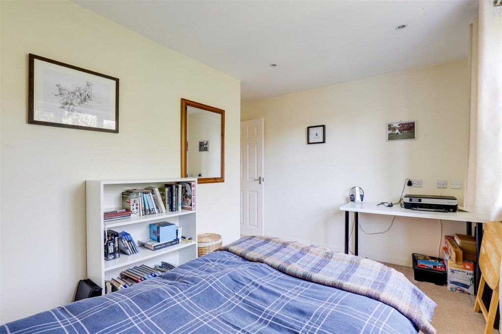 Elmsdale Gardens, Burton Joyce, Nottinghamshire, NG14 5BF