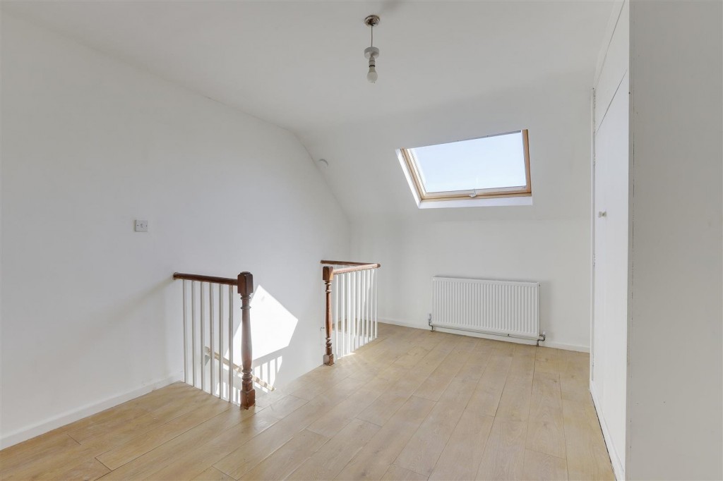 Wilton Terrace, Basford, Nottinghamshire, NG6 0EQ
