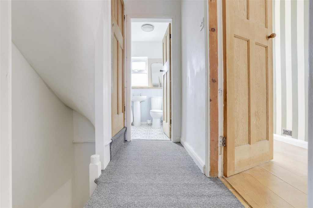 Wilton Terrace, Basford, Nottinghamshire, NG6 0EQ