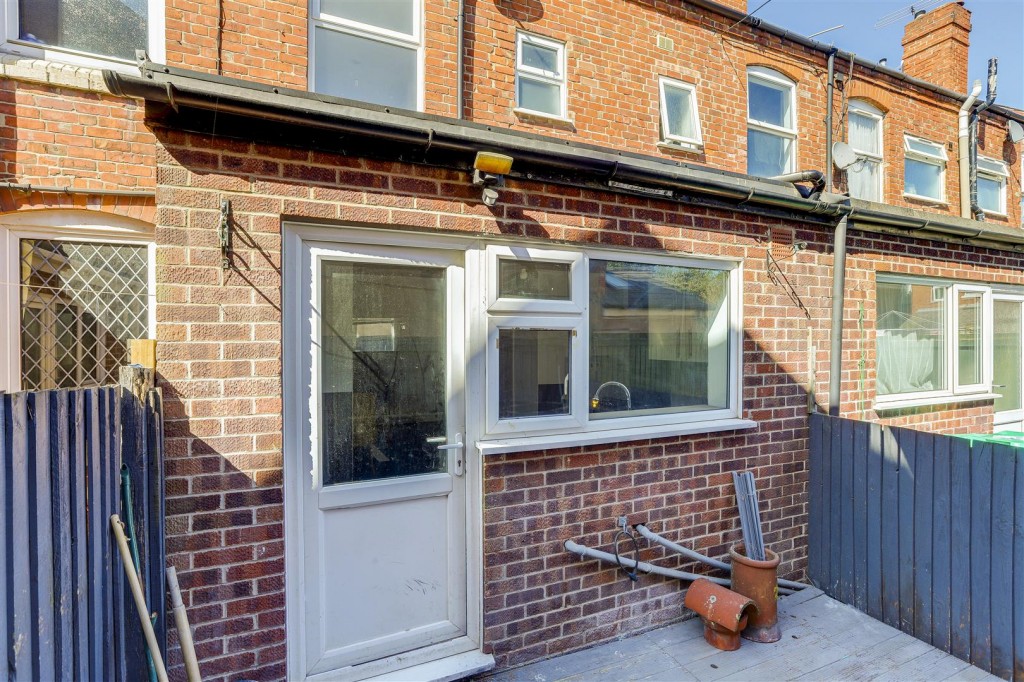 Wilton Terrace, Basford, Nottinghamshire, NG6 0EQ