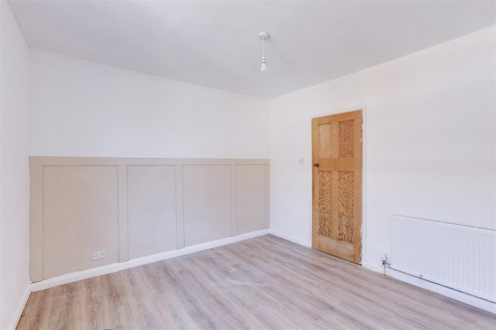 Wilton Terrace, Basford, Nottinghamshire, NG6 0EQ