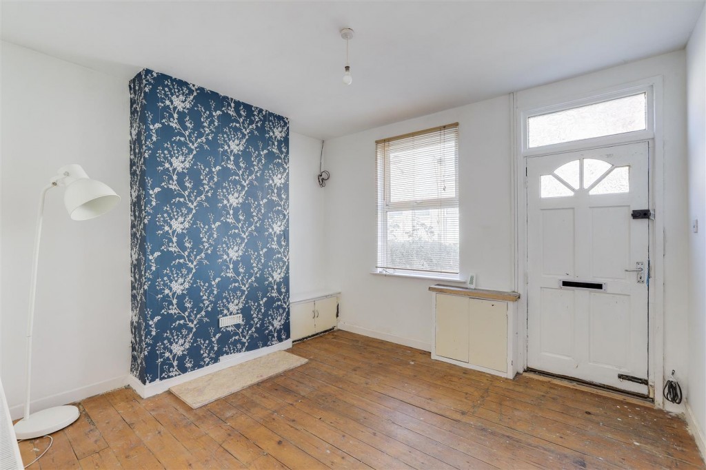 Wilton Terrace, Basford, Nottinghamshire, NG6 0EQ