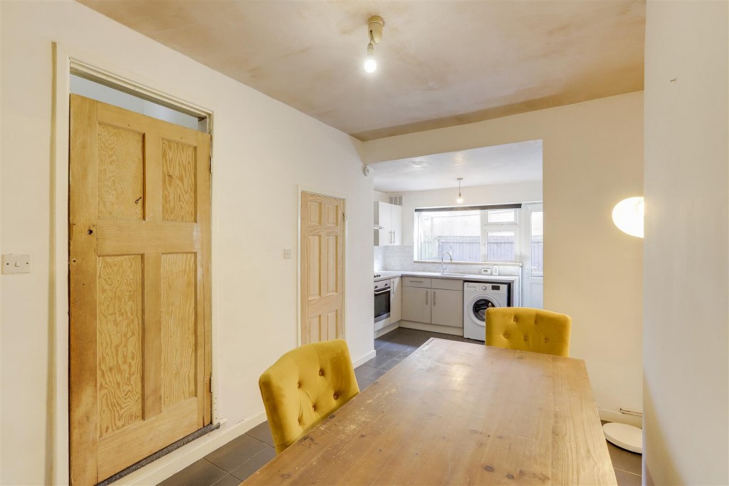 Wilton Terrace, Basford, Nottinghamshire, NG6 0EQ