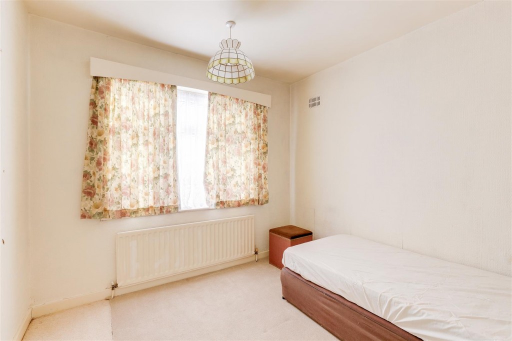 Owen Avenue, Long Eaton, Nottinghamshire, NG10 2FS