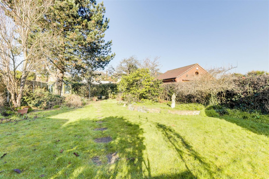 Owen Avenue, Long Eaton, Nottinghamshire, NG10 2FS