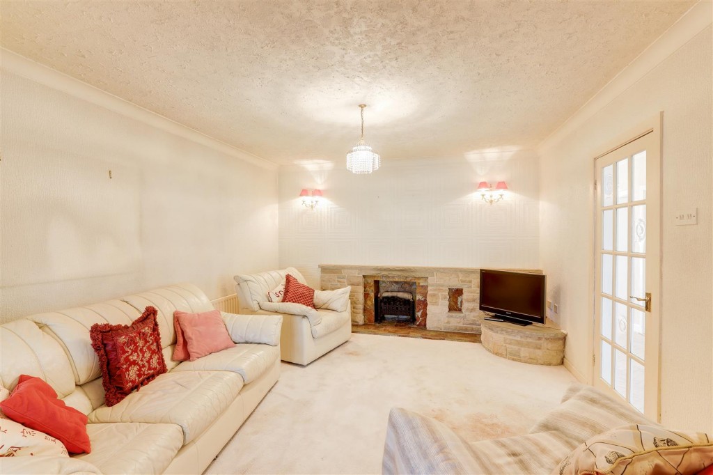 Owen Avenue, Long Eaton, Nottinghamshire, NG10 2FS
