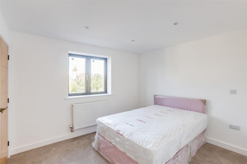Marsham Drive, Arnold, Nottinghamshire, NG5 6TB