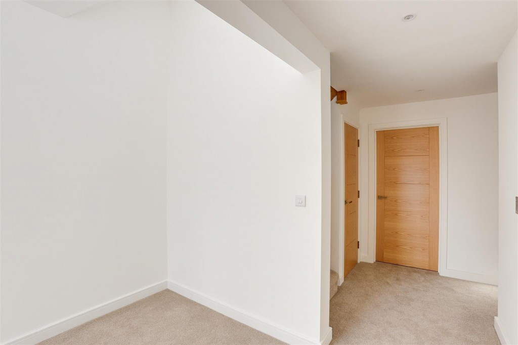 Marsham Drive, Arnold, Nottinghamshire, NG5 6TB