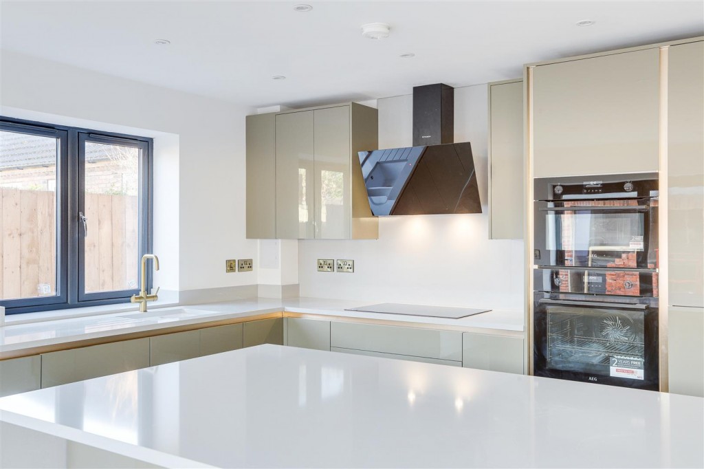 Marsham Drive, Arnold, Nottinghamshire, NG5 6TB