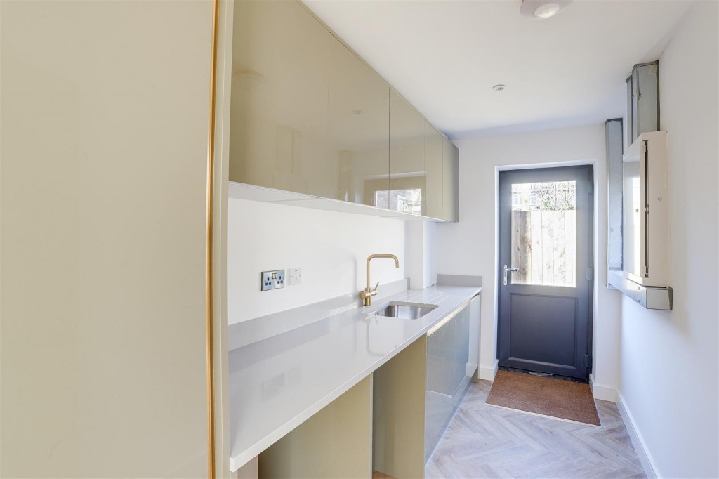 Marsham Drive, Arnold, Nottinghamshire, NG5 6TB
