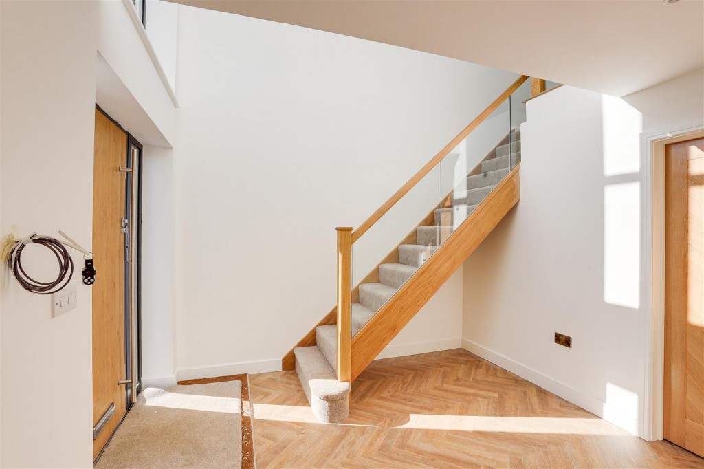 Marsham Drive, Arnold, Nottinghamshire, NG5 6TB