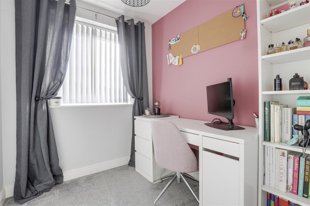 Longfellows Close, Nottingham, Nottinghamshire, NG5 5UD