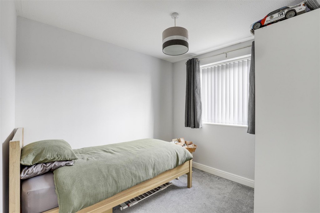 Longfellows Close, Nottingham, Nottinghamshire, NG5 5UD