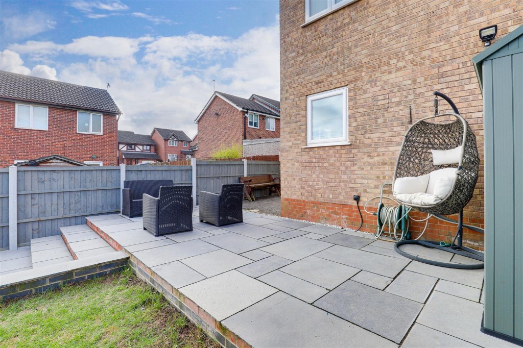 Longfellows Close, Nottingham, Nottinghamshire, NG5 5UD