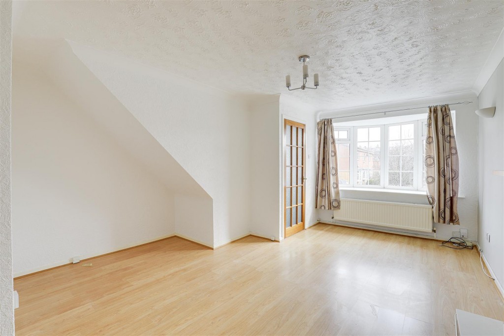 Charnwood Lane, Arnold, Nottinghamshire, NG5 6PG