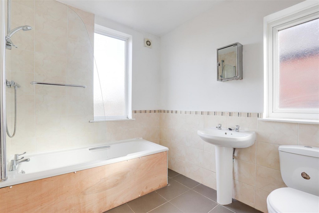Devon Drive, Sherwood, Nottinghamshire, NG5 2EN