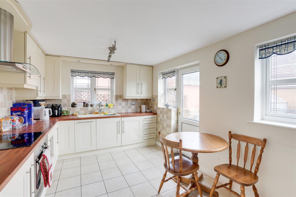 Morris Avenue, Beeston, Nottinghamshire, NG9 6DE