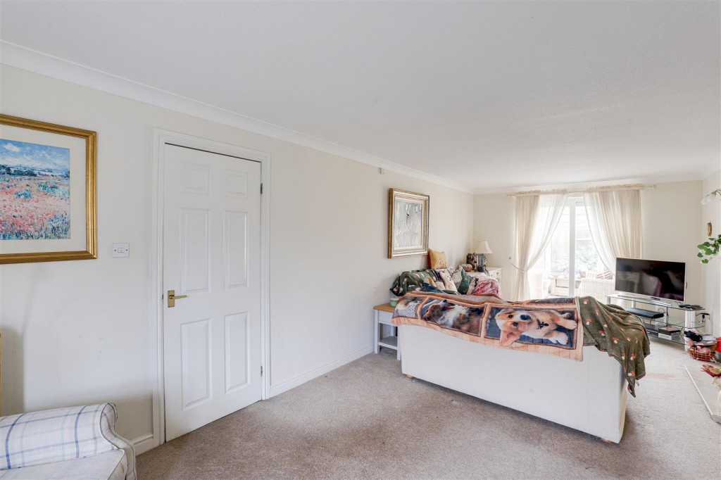 Morris Avenue, Beeston, Nottinghamshire, NG9 6DE