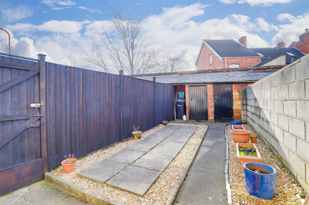 Linby Avenue, Hucknall, Nottinghamshire, NG15 7TT