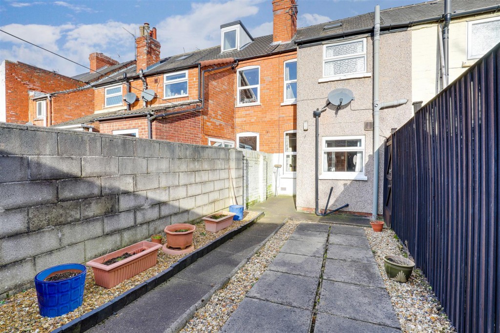 Linby Avenue, Hucknall, Nottinghamshire, NG15 7TT