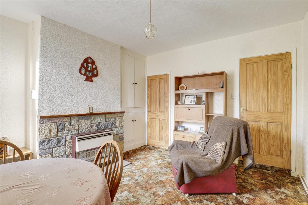 Linby Avenue, Hucknall, Nottinghamshire, NG15 7TT
