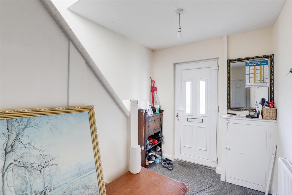 Barlock Road, Basford, Nottinghamshire, NG6 0FF