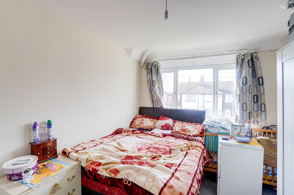 Barlock Road, Basford, Nottinghamshire, NG6 0FF