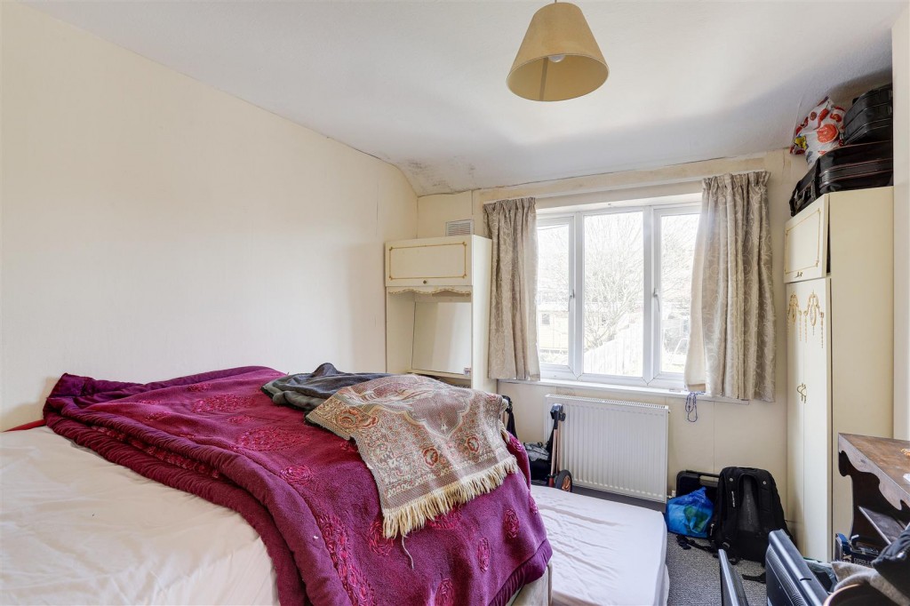 Barlock Road, Basford, Nottinghamshire, NG6 0FF