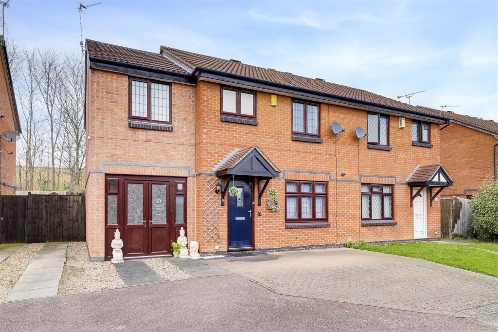 Crawford Close, Wollaton, Nottinghamshire, NG8 2AZ